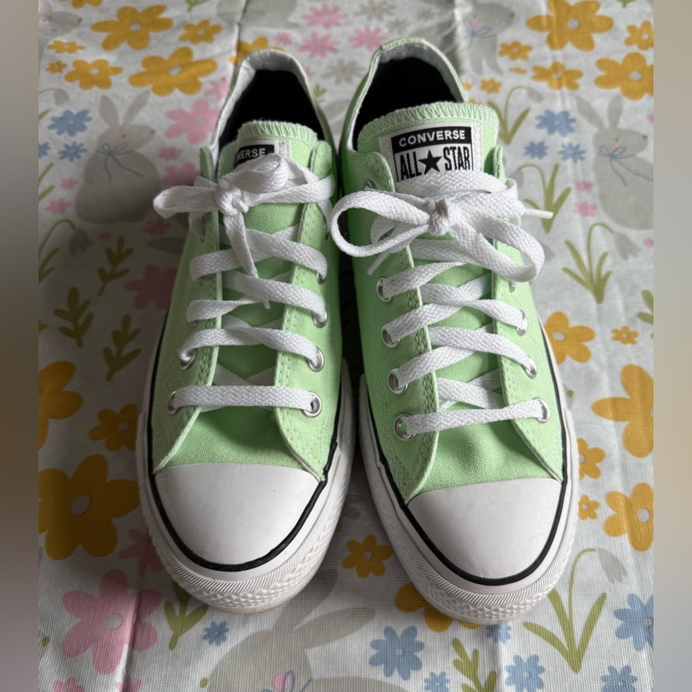 Converse Chuck Taylor All Star Lift Platform Sneakers – Mint Green – Women’s 8